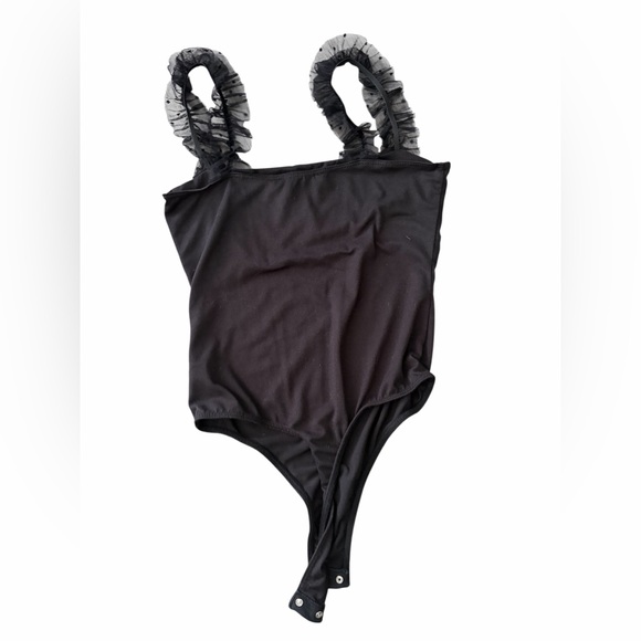 Forever 21 Black Ruffle Strap Bodysuit - Picture 2 of 3